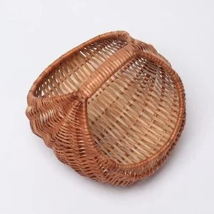 Eco-Friendly Handcrafted Wicker Gift Hamper & Decorative Storage Basket (20 * 20 * 18 cm) – Versatile and Stylish Solution for Home & Gifting